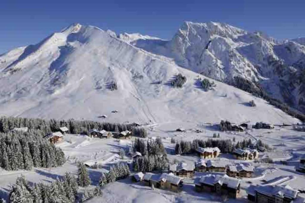 Appartement La Clusaz Avec Terrasse Sur Les Pistes De Ski Manigod Exteriér fotografie