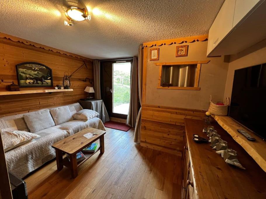 Appartement La Clusaz Avec Terrasse Sur Les Pistes De Ski Manigod Exteriér fotografie